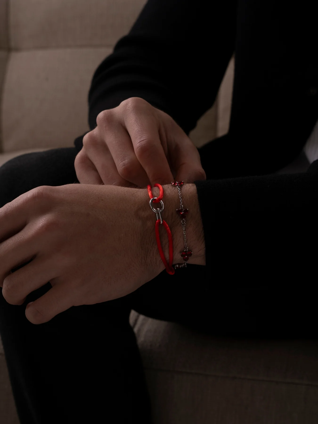 RED UNITY BRACELET | Silver - Image 6